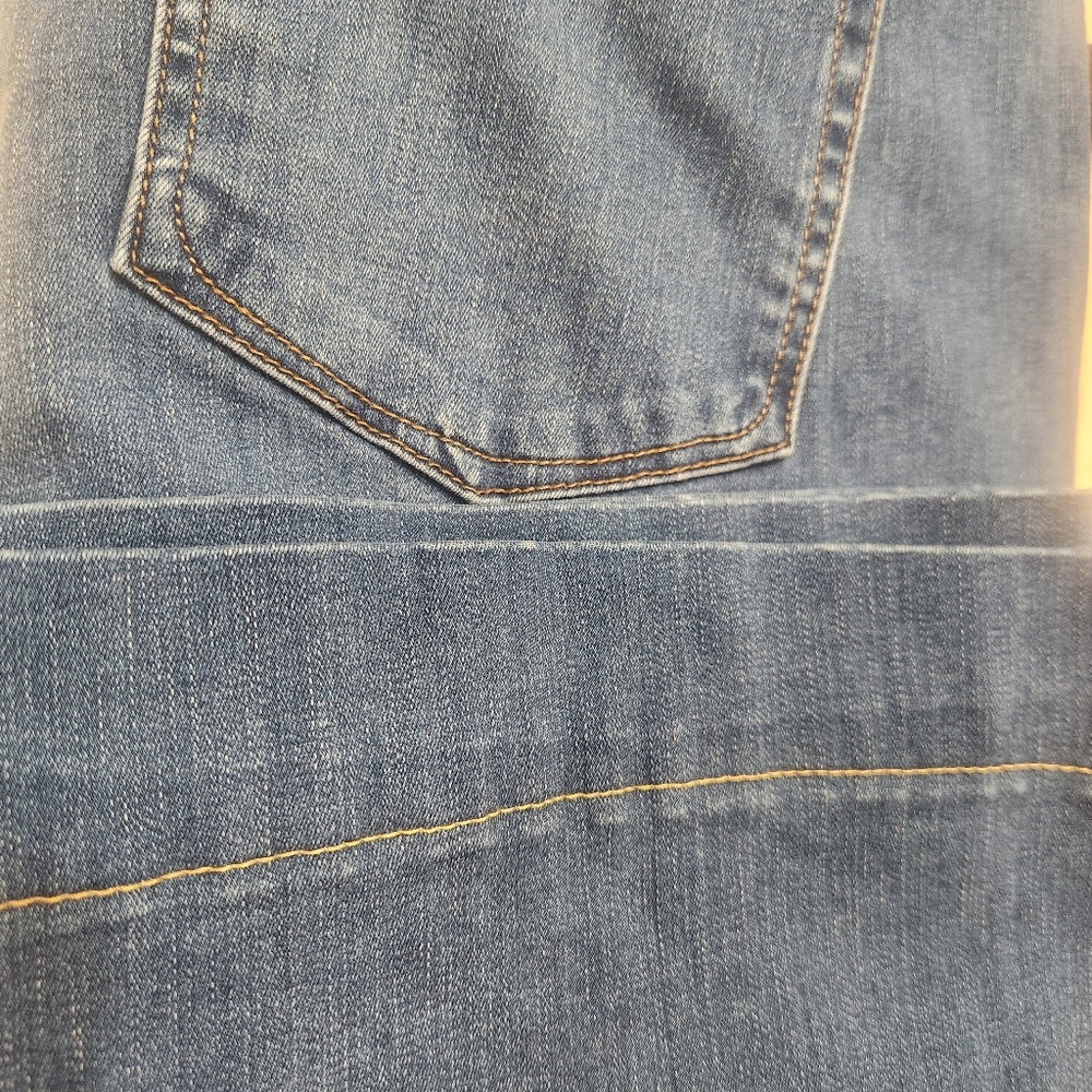 Good American High Rise Good Flare Jeans Size 34 - Picture 7 of 8